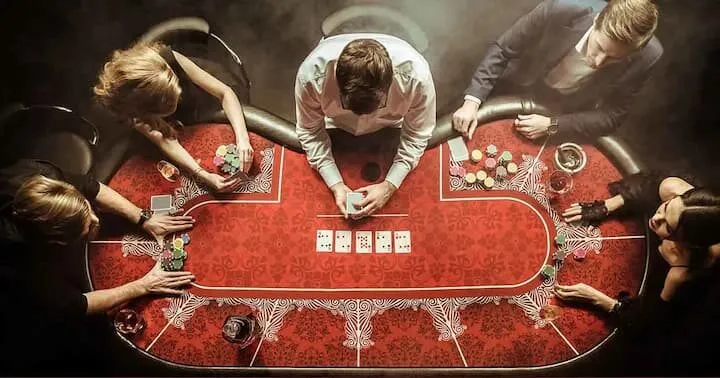 Poker có hợp pháp tại Việt Nam không? Giải đáp chuẩn nhất